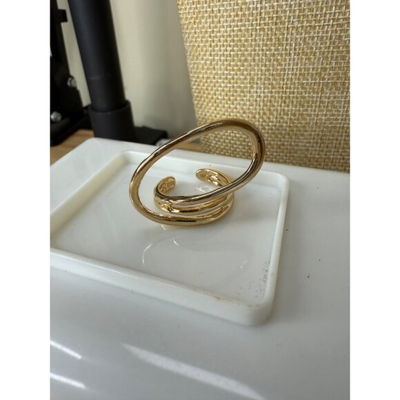 Gold Tone Spiral Wrap Statement Ring Size 7.5 - Picture 6 of 10